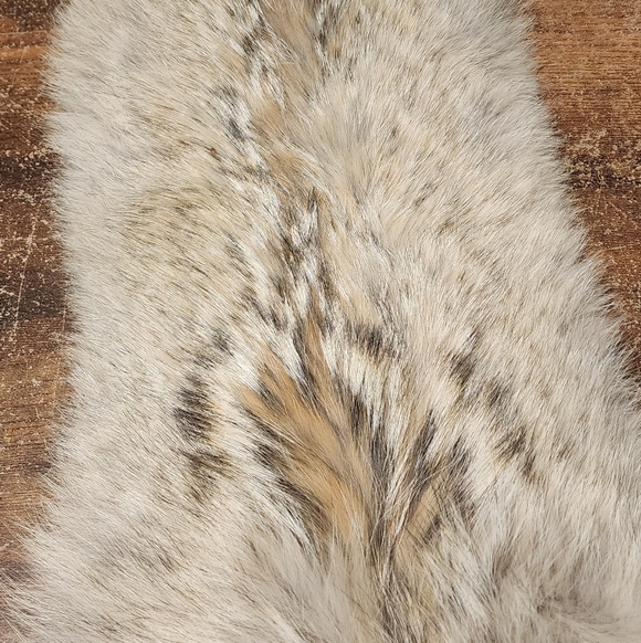 NWT Coach RARE !!! Coyote Fur Shawl - Picture 9 of 10